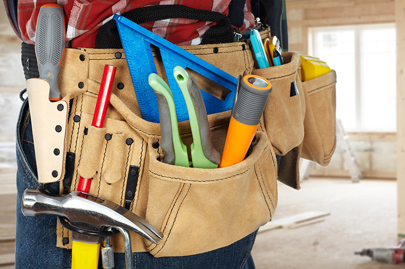 home-contractor-tool-belt